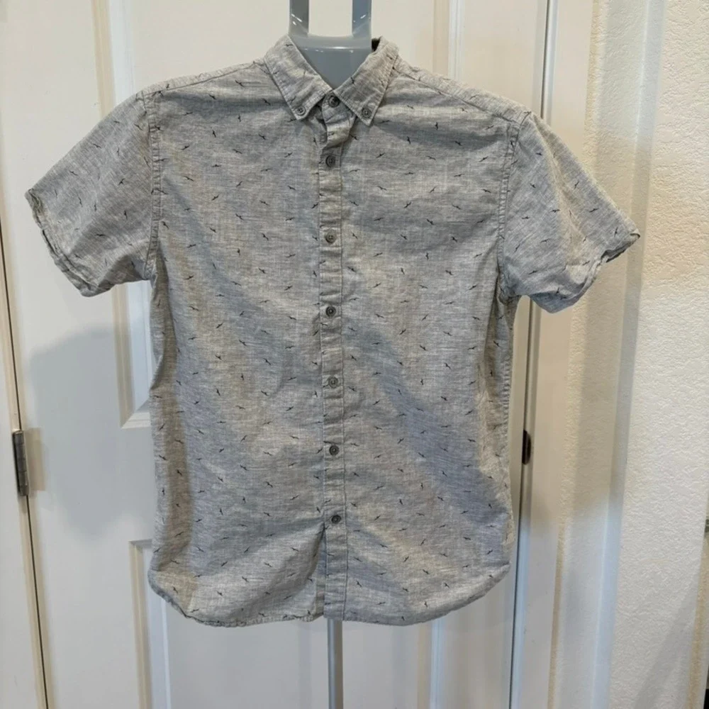 Cactus Man Ricky Singh Mens Small Gray Bird Print Short Sleeve Button Down Shirt